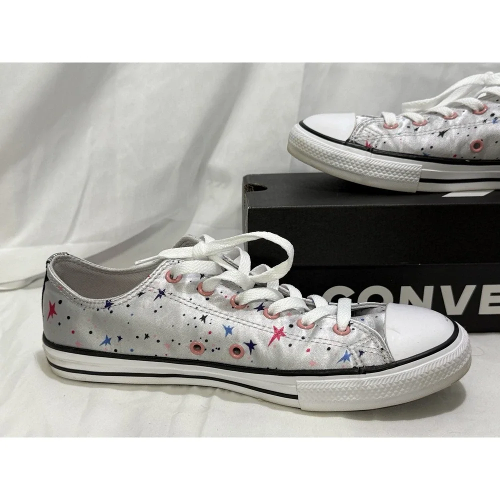 Converse‎ Juniors Girl's Stars Multicolor Sneakers Size 6
